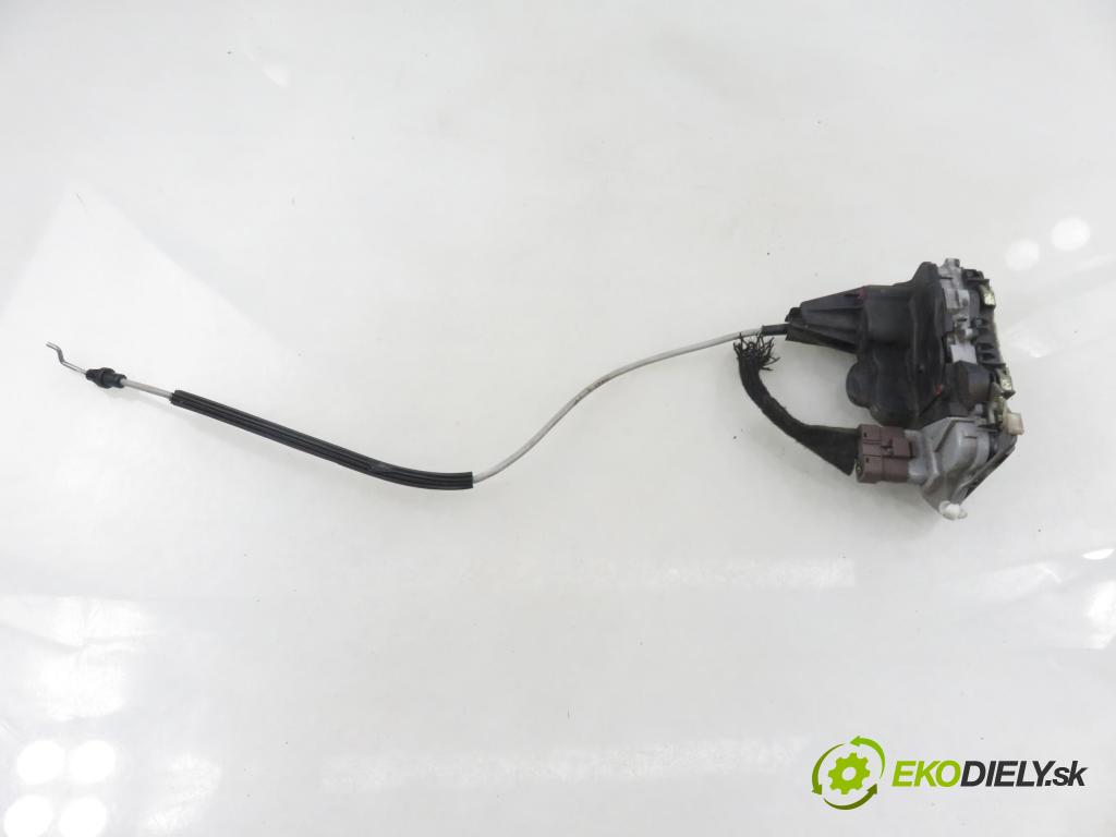 PEUGEOT 307 (3A/C) HB 2003 81,00 1.6 - NFU (TU5JP4) 1587,00 zámok