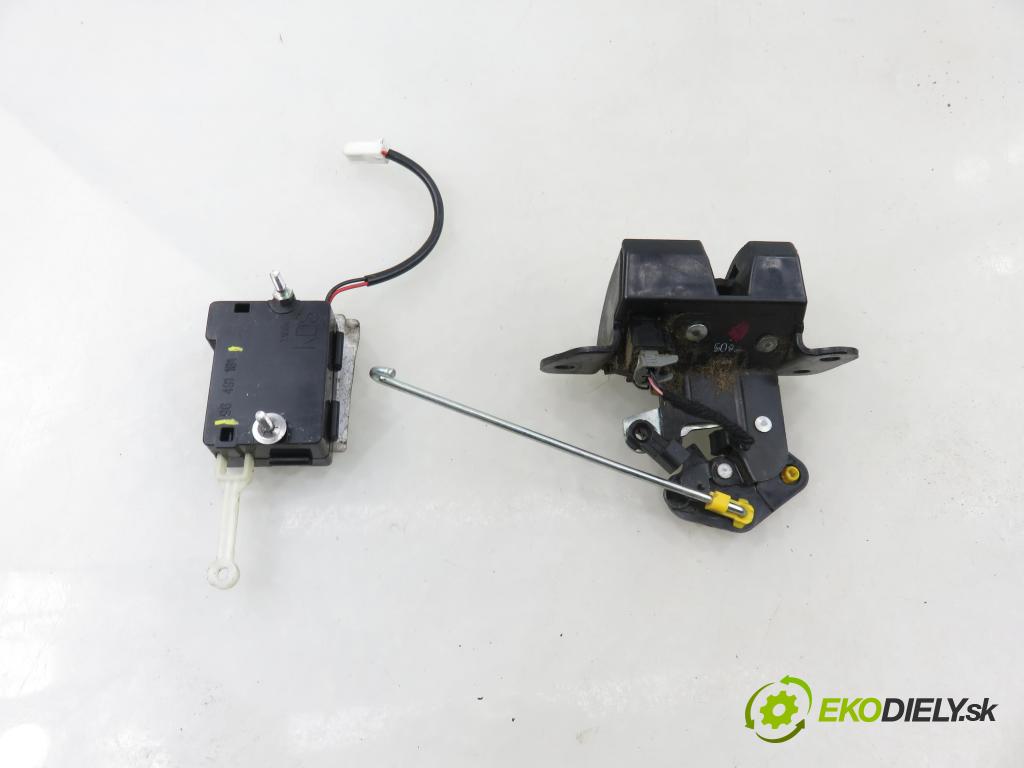 CHEVROLET CAPTIVA (C100, C140) SUV 2007 110,00 2.0 D 4WD 1991,00 zámok dveří kufr EL. 96491181