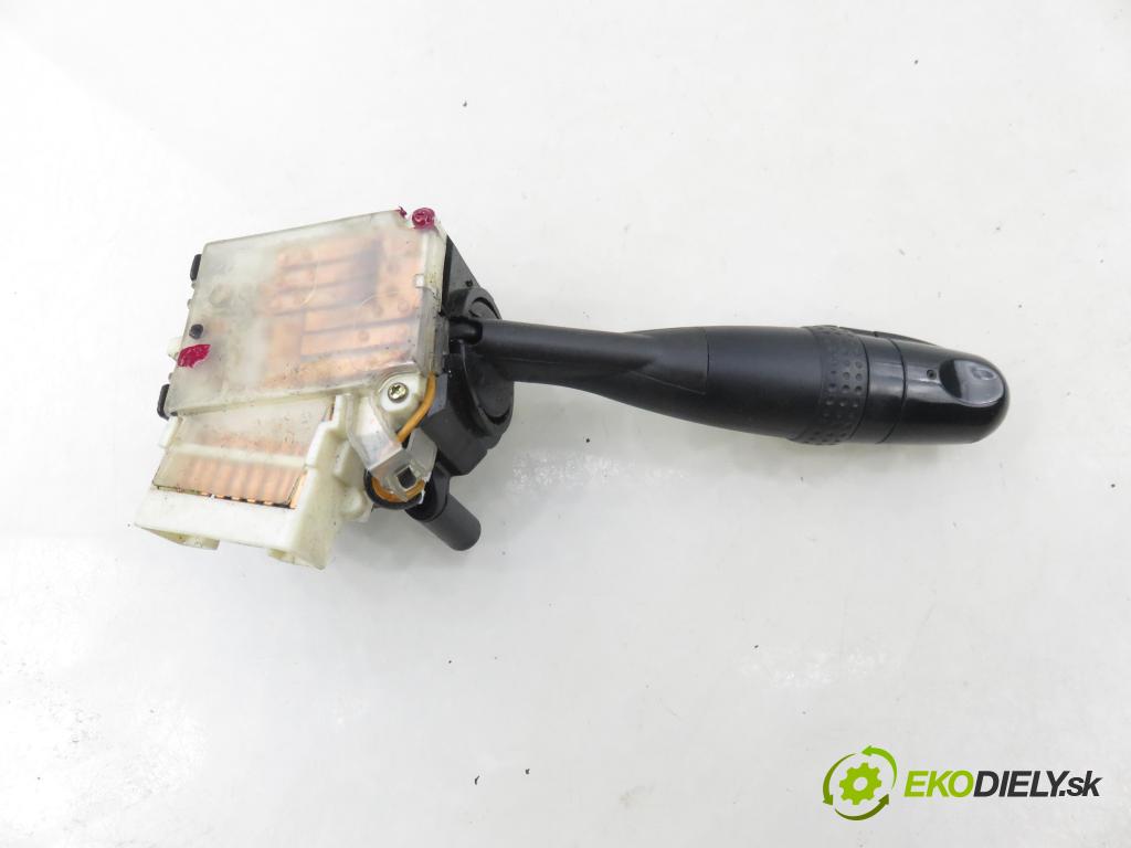 TOYOTA YARIS (_P1_) HB 2002 50,00 1.0 VVT- i 68 - 1SZ-FE 998,00 / páčka ľavá strana 1736482