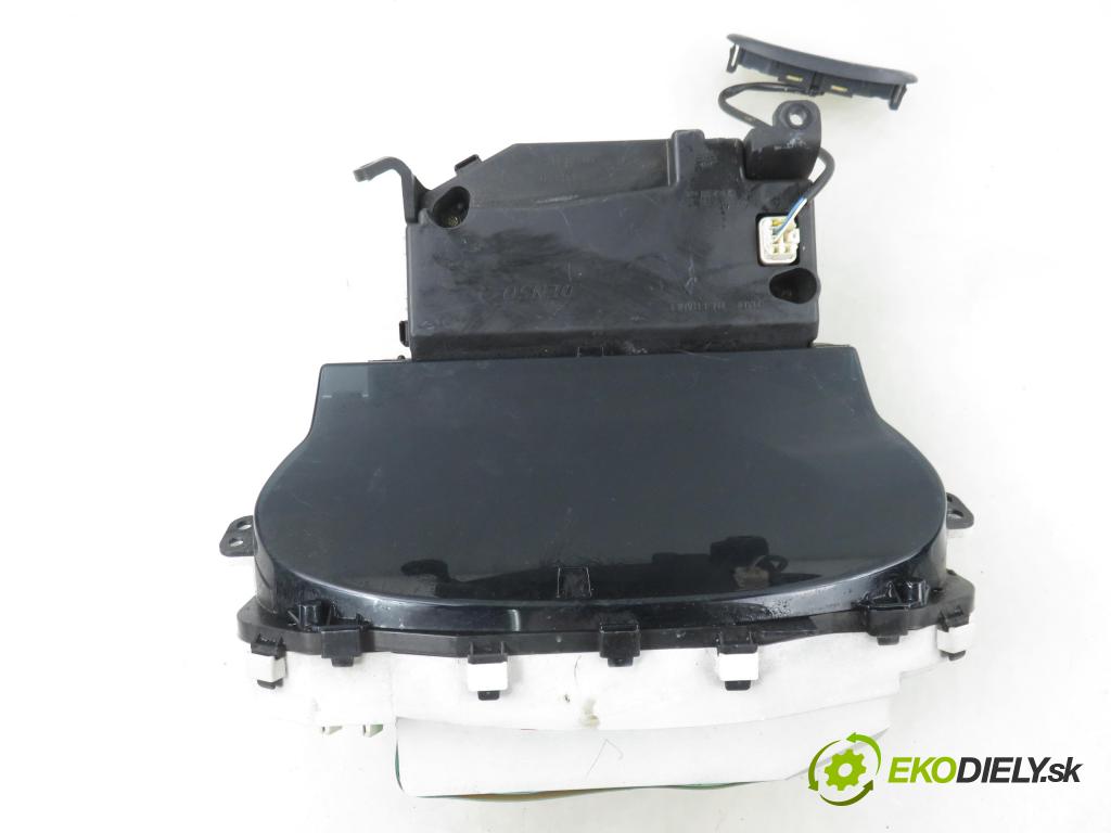 TOYOTA YARIS (_P1_) HB 2002 50,00 1.0 VVT- i 68 - 1SZ-FE 998,00 Prístrojovka elektrický 838000D010