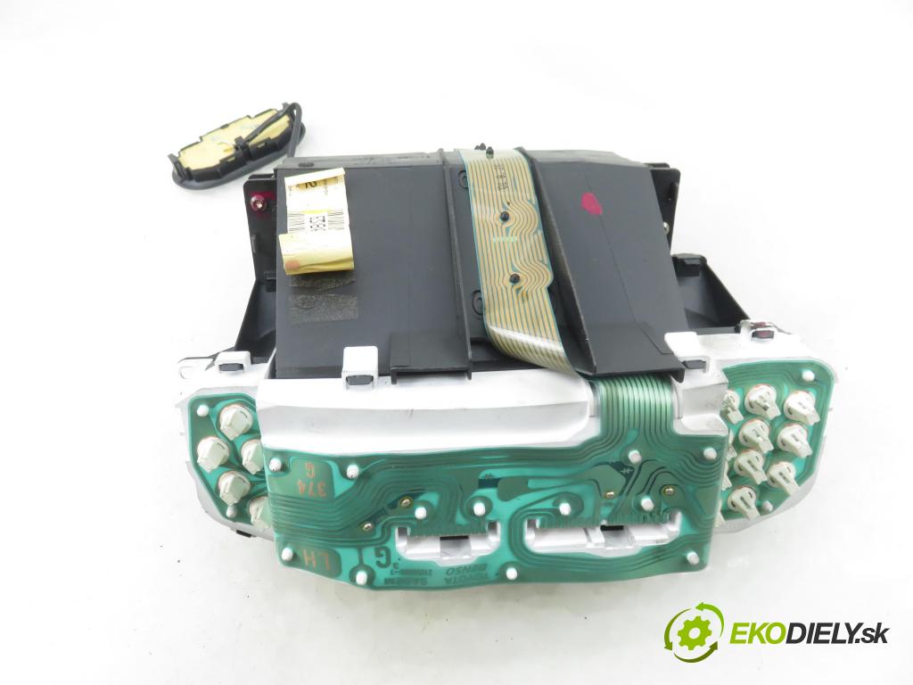 TOYOTA YARIS (_P1_) HB 2002 50,00 1.0 VVT- i 68 - 1SZ-FE 998,00 Prístrojovka elektrický 838000D010