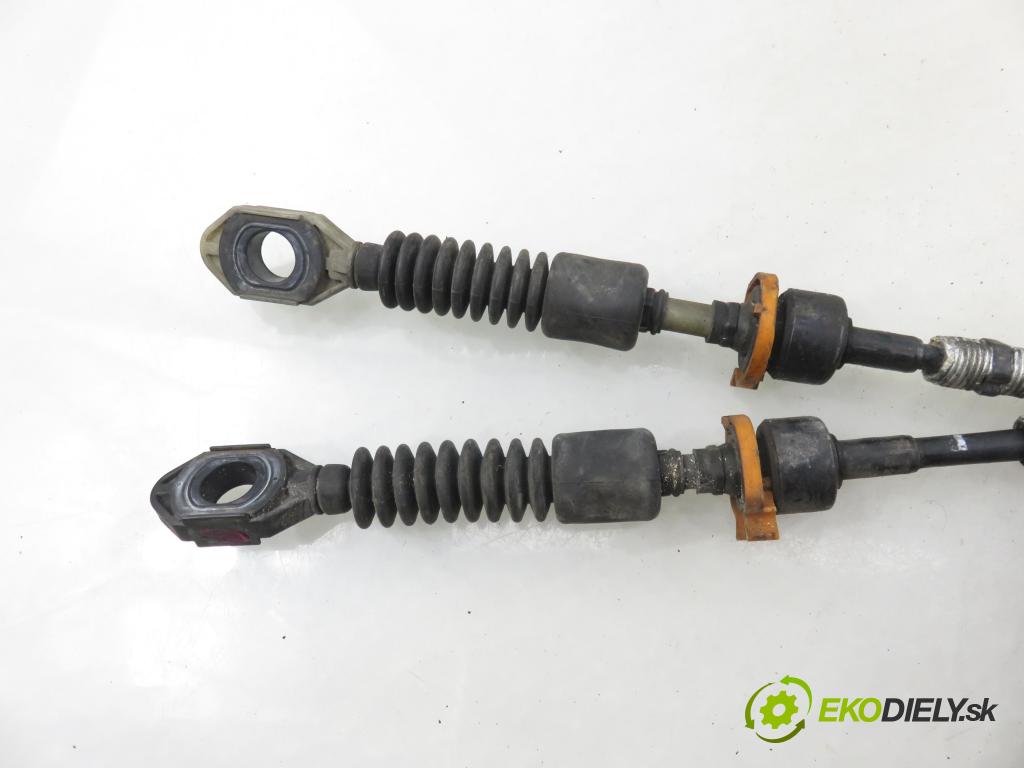 CHEVROLET CAPTIVA (C100, C140) SUV 2007 110,00 2.0 D 4WD 1991,00 ZVEDÁK: