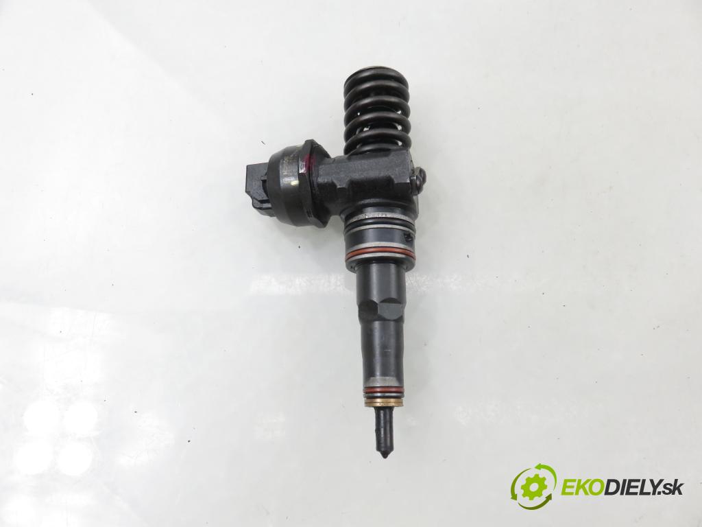 SKODA FABIA I (6Y2) HB 2003 74,00 1.9 TDI PD 100 - ATD 1896,00 vstříkovač 038130073AJ ; 0414720037 (Vstřikovač paliva)