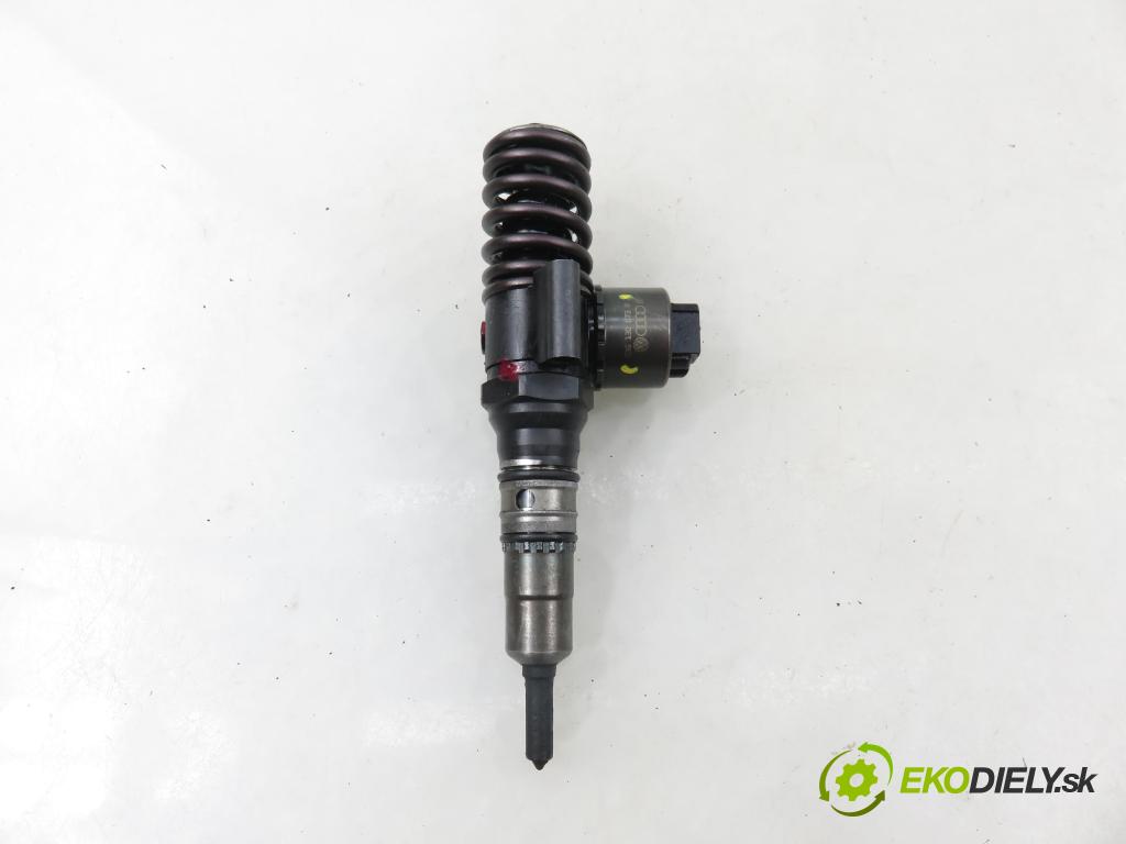 AUDI A3 (8P1) HB 2003 103,00 2.0 TDI PD 16V 140 1968,00 Vstrekovač 03G130073B ; 0414720402 (Vstrekovač paliva)