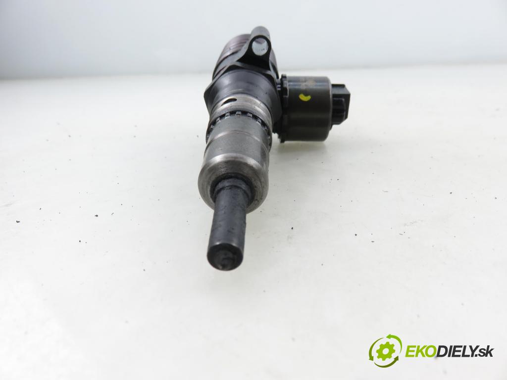 AUDI A3 (8P1) HB 2003 103,00 2.0 TDI PD 16V 140 1968,00 Vstrekovač 03G130073B ; 0414720402 (Vstrekovač paliva)