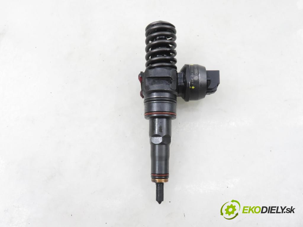 SKODA FABIA I (6Y2) HB 2003 74,00 1.9 TDI PD 100 - ATD 1896,00 vstříkovač 038130073AJ ; 0414720037 (Vstřikovač paliva)