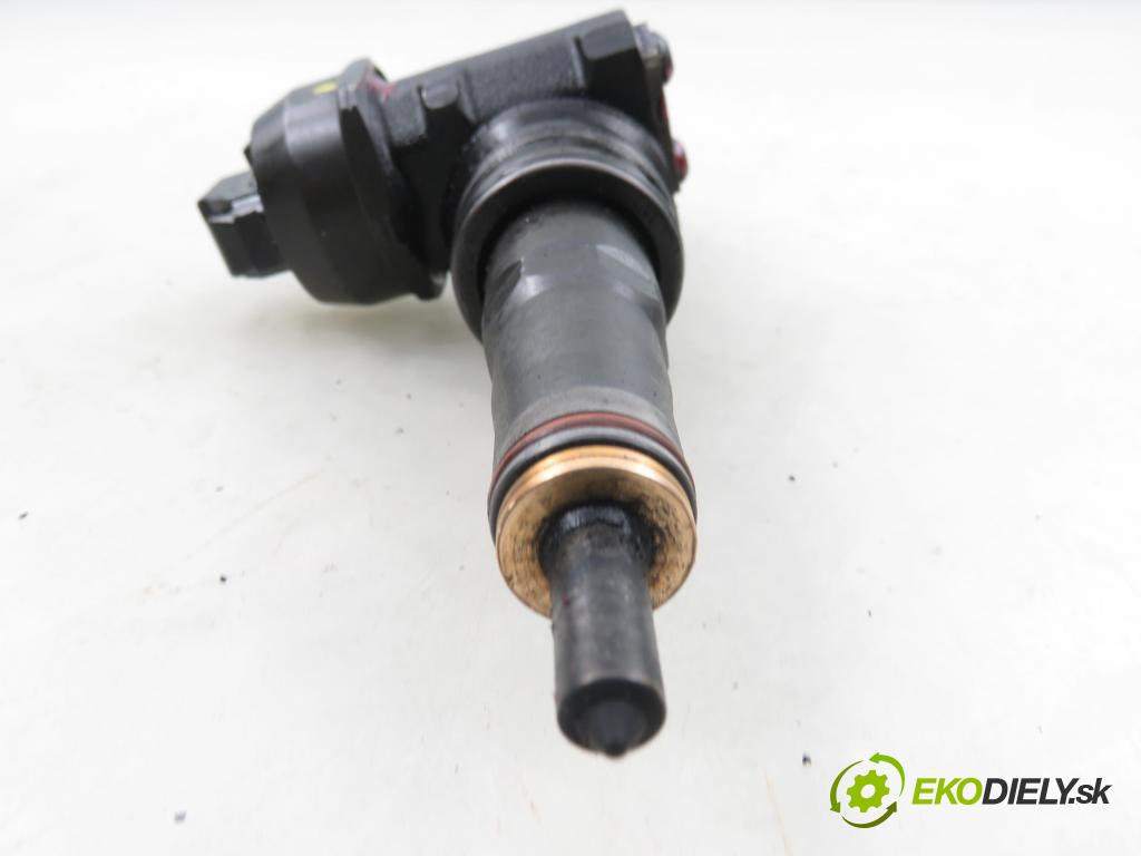 SEAT LEON (1P1) HB 2007 77,00 1.9 TDI - BLS 1896,00 vstříkovač 038130073BN ; 0414720313 (Vstřikovač paliva)