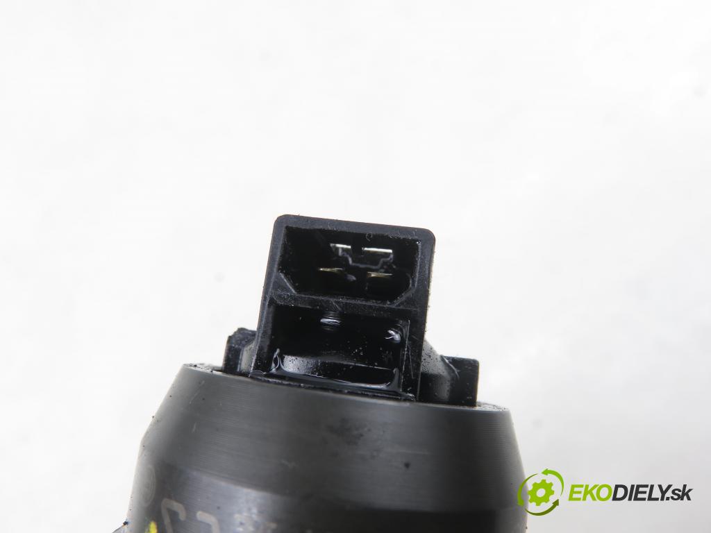 SEAT LEON (1P1) HB 2007 77,00 1.9 TDI - BLS 1896,00 vstříkovač 038130073BN ; 0414720313 (Vstřikovač paliva)