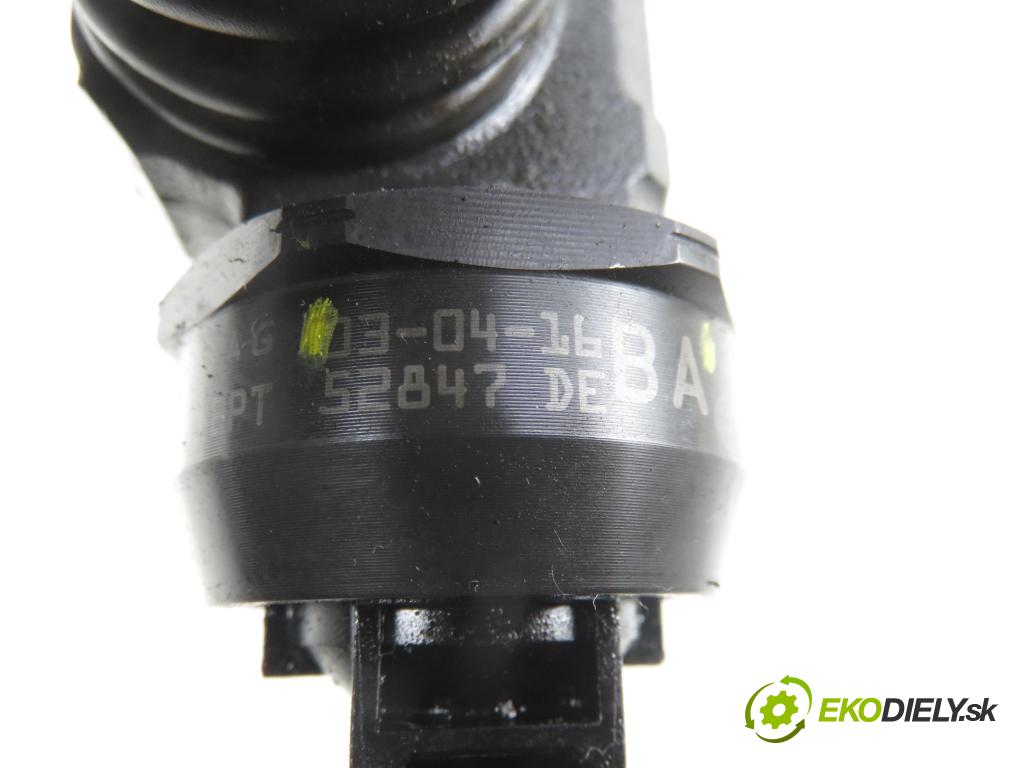 VW TOURAN (1T1, 1T2) MINIVAN 2004 74,00 1.9 TDI PD 100 - AVQ 1896,00 vstříkovač 038130073AG ; 0414720215 (Vstřikovač paliva)