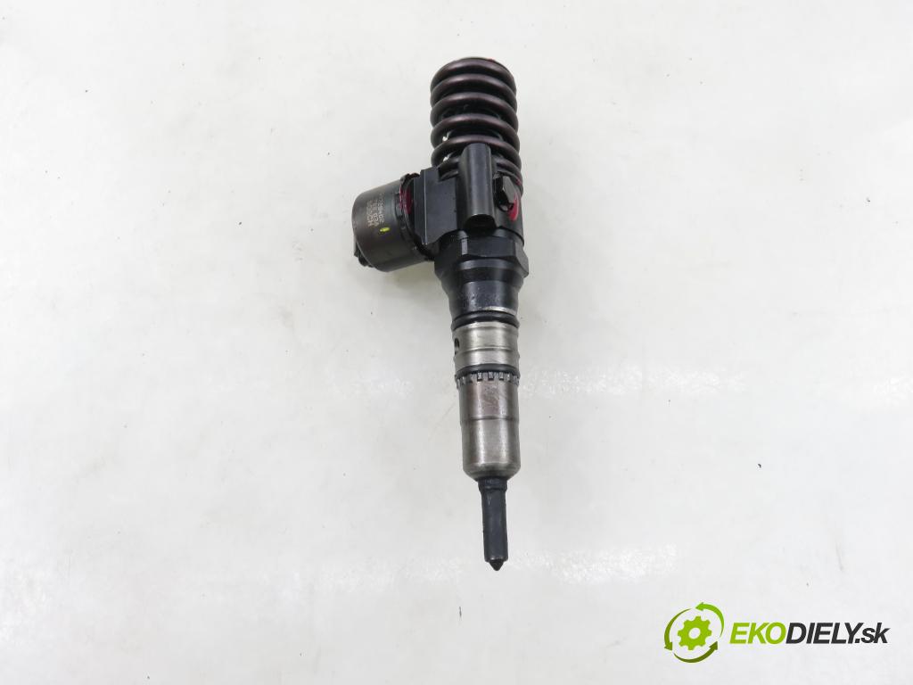 AUDI A3 (8P1) HB 2003 103,00 2.0 TDI PD 16V 140 1968,00 Vstrekovač 03G130073B ; 0414720402 (Vstrekovač paliva)