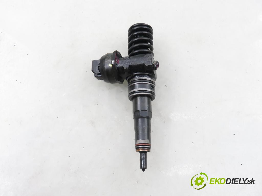 SEAT LEON (1P1) HB 2007 77,00 1.9 TDI - BLS 1896,00 vstříkovač 038130073BN ; 0414720313 (Vstřikovač paliva)