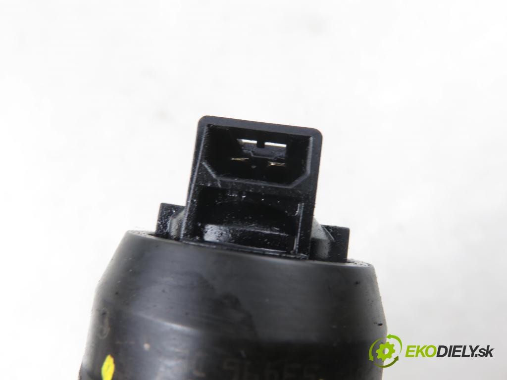 SEAT LEON (1P1) HB 2007 77,00 1.9 TDI - BLS 1896,00 vstříkovač 038130073BN ; 0414720313 (Vstřikovač paliva)