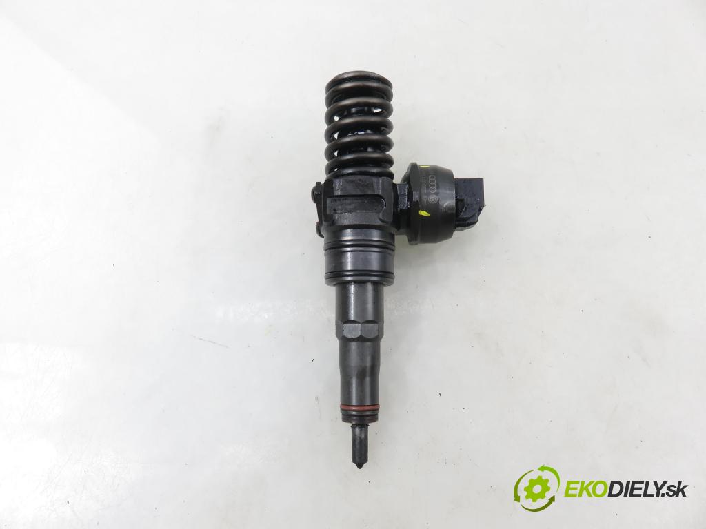 SEAT LEON (1P1) HB 2007 77,00 1.9 TDI - BLS 1896,00 Vstrekovač 038130073BN ; 0414720313 (Vstrekovač paliva)