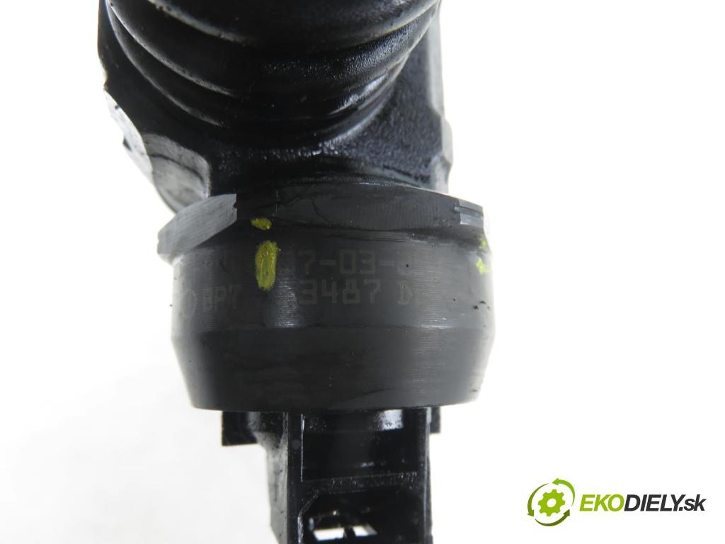 SEAT LEON (1P1) HB 2007 77,00 1.9 TDI - BLS 1896,00 vstříkovač 038130073BN ; 0414720313 (Vstřikovač paliva)