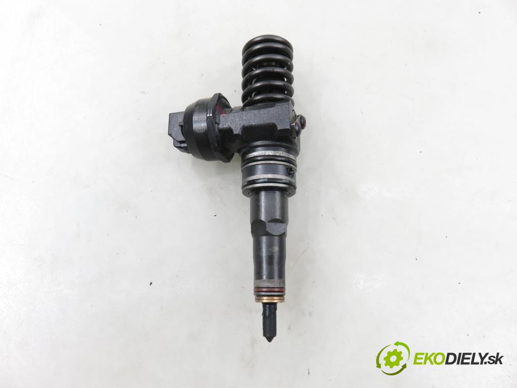 VW TOURAN (1T1, 1T2) MINIVAN 2004 74,00 1.9 TDI PD 100 - AVQ 1896,00 Vstrekovač 038130073AG ; 0414720215 (Vstrekovač paliva)