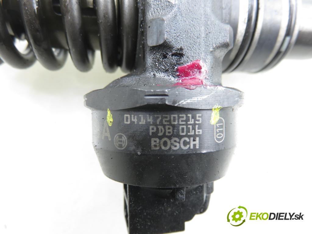 VW TOURAN (1T1, 1T2) MINIVAN 2004 74,00 1.9 TDI PD 100 - AVQ 1896,00 Vstrekovač 038130073AG ; 0414720215 (Vstrekovač paliva)