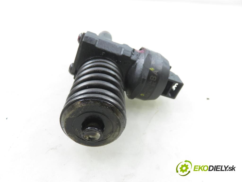VW TOURAN (1T1, 1T2) MINIVAN 2004 74,00 1.9 TDI PD 100 - AVQ 1896,00 Vstrekovač 038130073AG ; 0414720215 (Vstrekovač paliva)