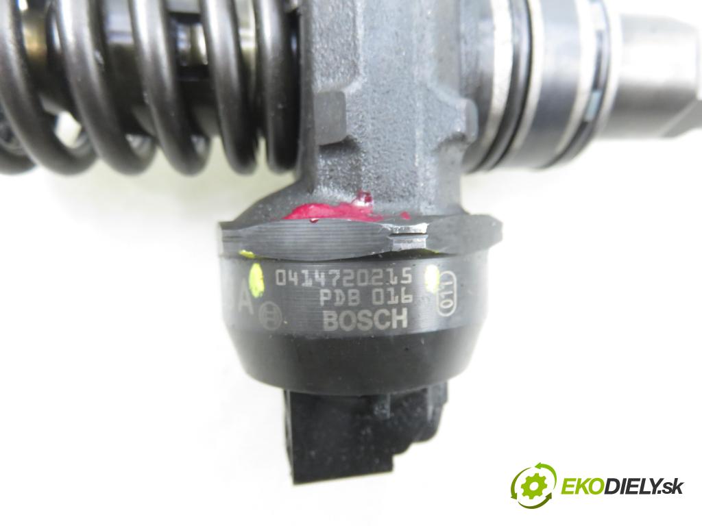 VW TOURAN (1T1, 1T2) MINIVAN 2004 74,00 1.9 TDI PD 100 - AVQ 1896,00 vstříkovač 038130073AG ; 0414720215 (Vstřikovač paliva)