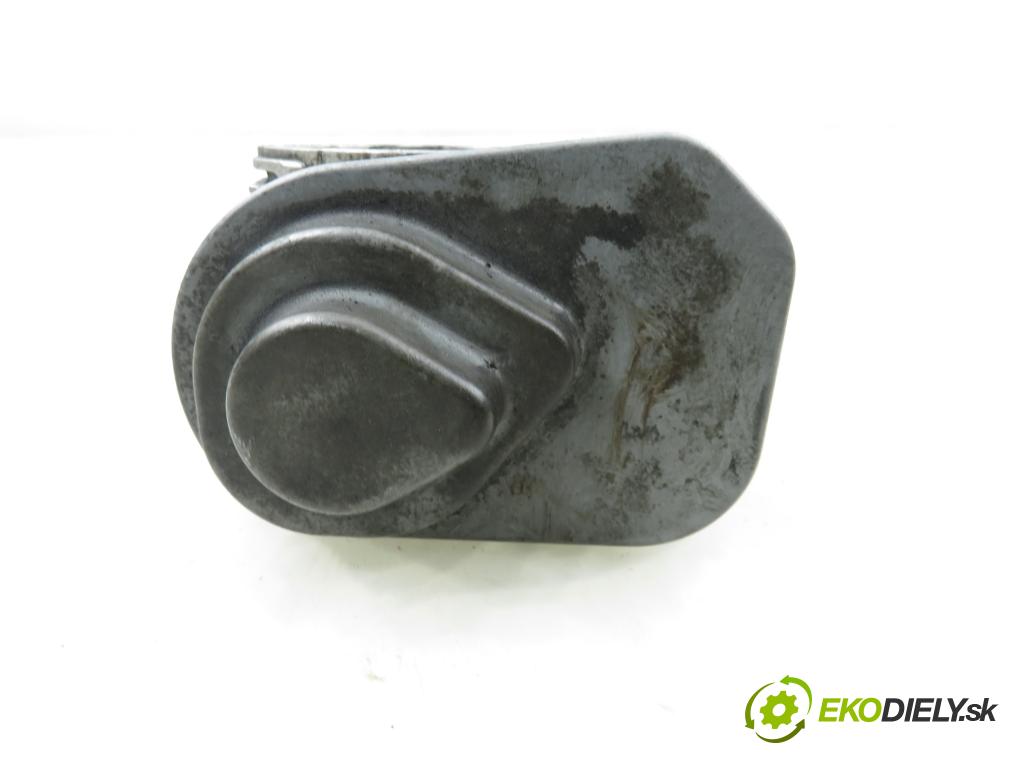 VW GOLF IV Variant (1J5) KOMBI 2002 74,00 1.9 TDI PD 101 - AXR 1896,00 Škrtiaca klapka 038128063G (Škrtiaca klapka)