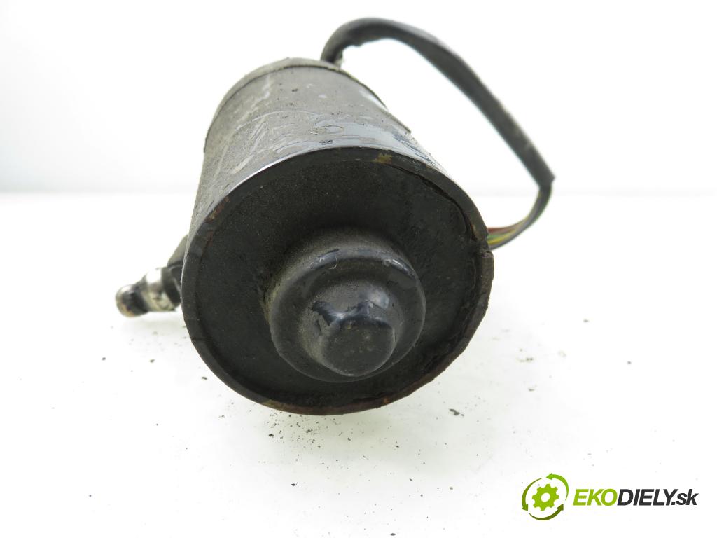 VW LT 28-46 II Skrzynia (2DA, 2DD, 2DH) FURGON 2002 80,00 2.5 TDI - ANJ 2461,00 Motorček stieračov predný 0390241345