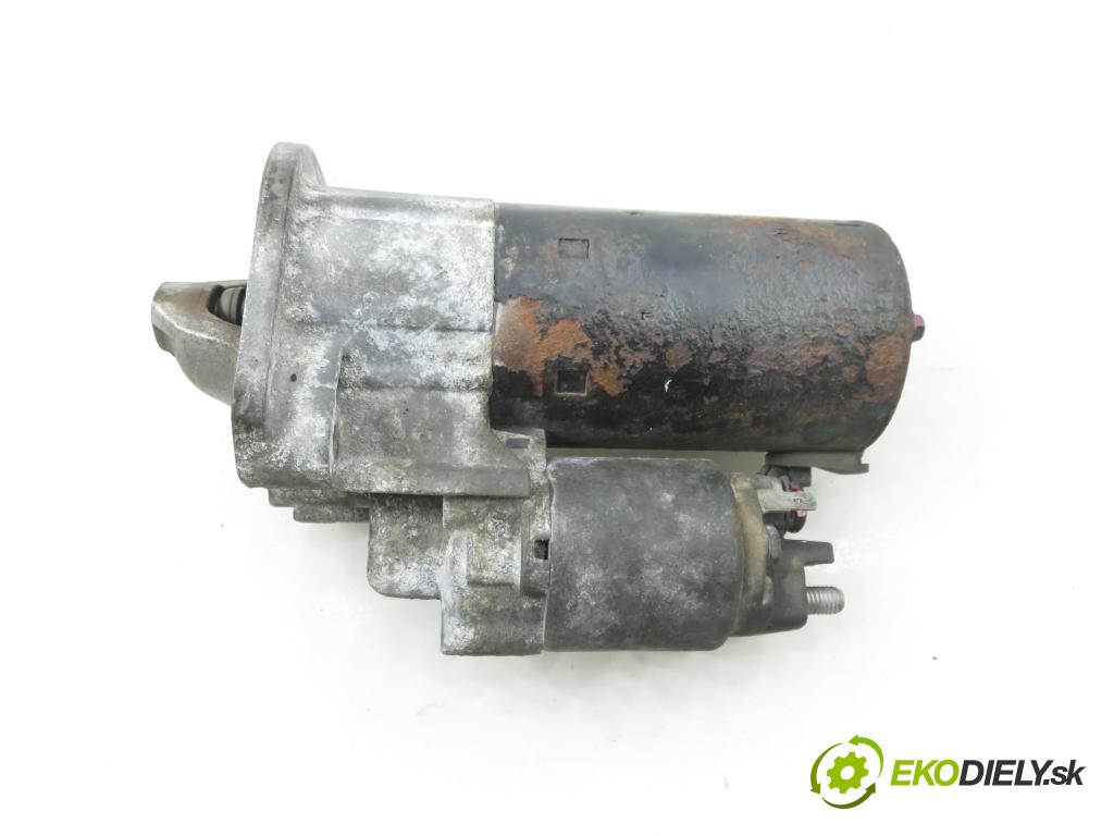 VOLVO V50 (MW) KOMBI 2005 103,00 2.4 - B 5244 S5 2435,00 Štartér  (Štartér)