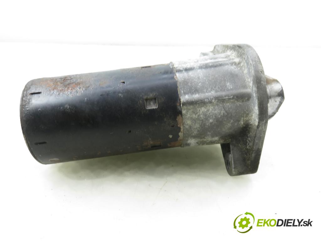 VOLVO V50 (MW) KOMBI 2005 103,00 2.4 - B 5244 S5 2435,00 Štartér  (Štartér)