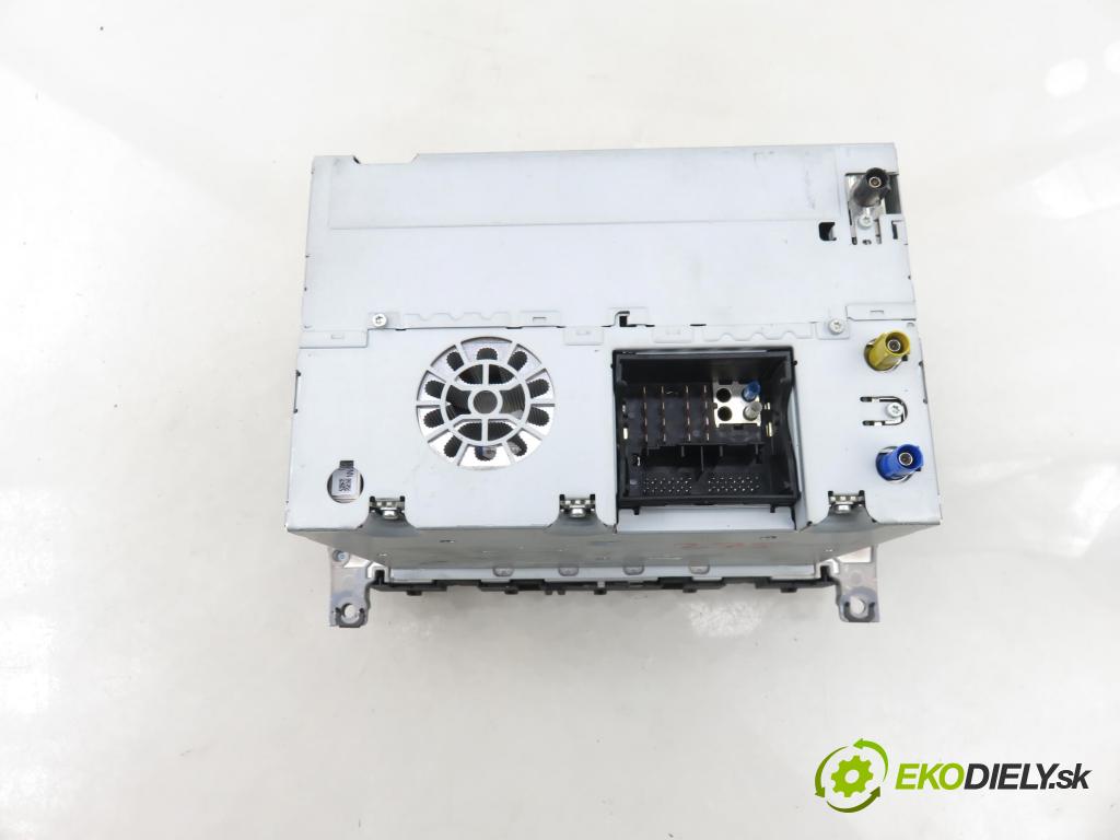 MERCEDES-BENZ KLASA C T-Model (S203) KOMBI 2005 90,00 C 200 CDI (203.207) 122 - OM 646.962 2148,00 RADIO CD 2038703489 ; 2038270062