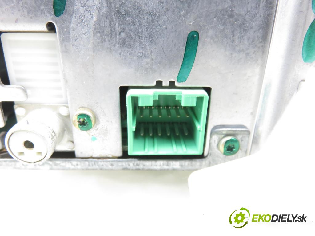 FORD GALAXY (WGR) MINIVAN 2002 85,00 2.0 i DOHC 116 - NSE 1998,00 RADIO YM2118K876KC