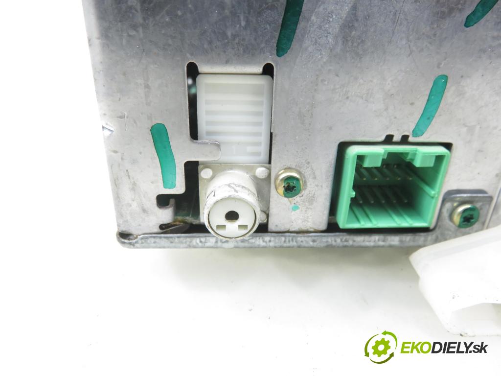 FORD GALAXY (WGR) MINIVAN 2002 85,00 2.0 i DOHC 116 - NSE 1998,00 RADIO YM2118K876KC