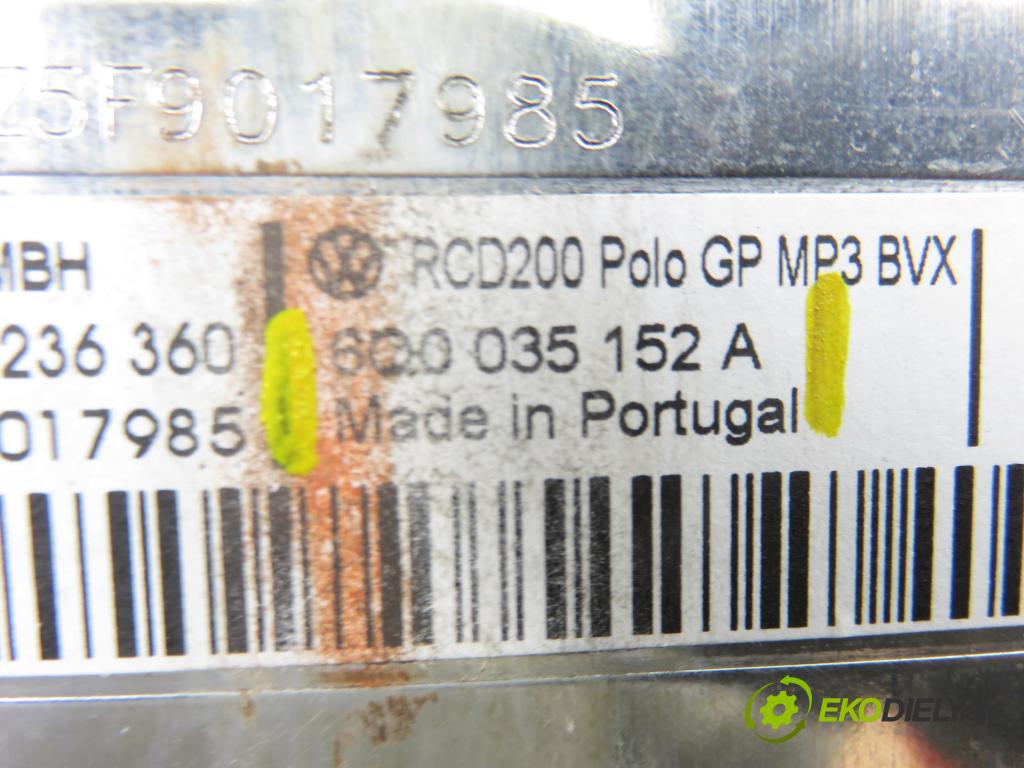 VW POLO (9N_) HB 2006 40,00 1.2 - BMD 1198,00 RADIO 6Q0035152A