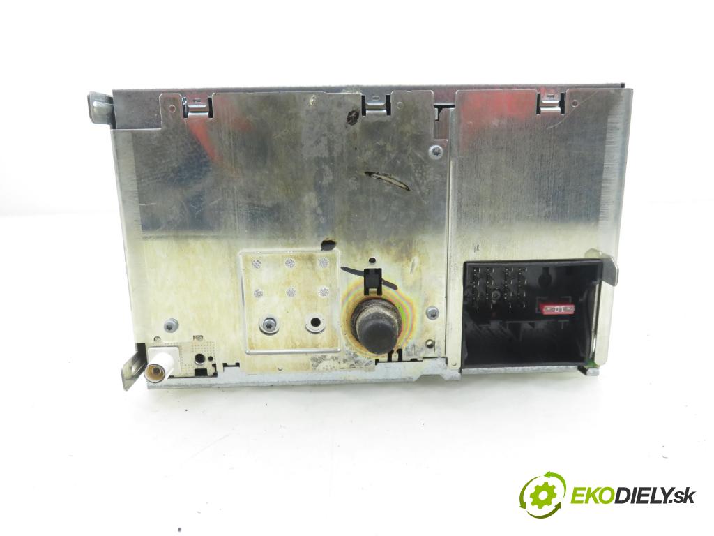 VW POLO (9N_) HB 2006 40,00 1.2 - BMD 1198,00 RADIO 6Q0035152A