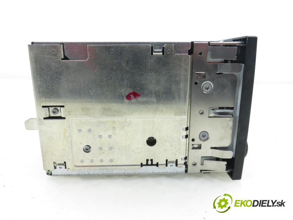 VW POLO (9N_) HB 2006 40,00 1.2 - BMD 1198,00 RADIO 6Q0035152A