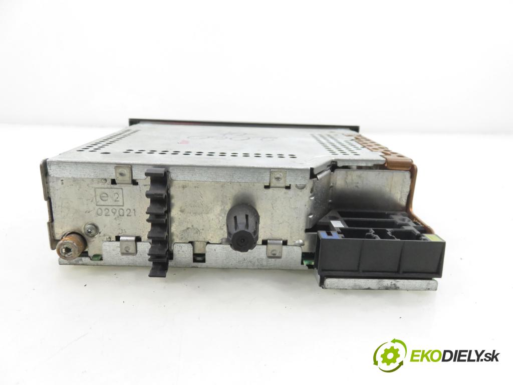 RENAULT MASTER II Skrzynia (FD) FURGON 2004 84,00 2.5 dCi 120 - G9U 724 2464,00 RADIO 8200057681B