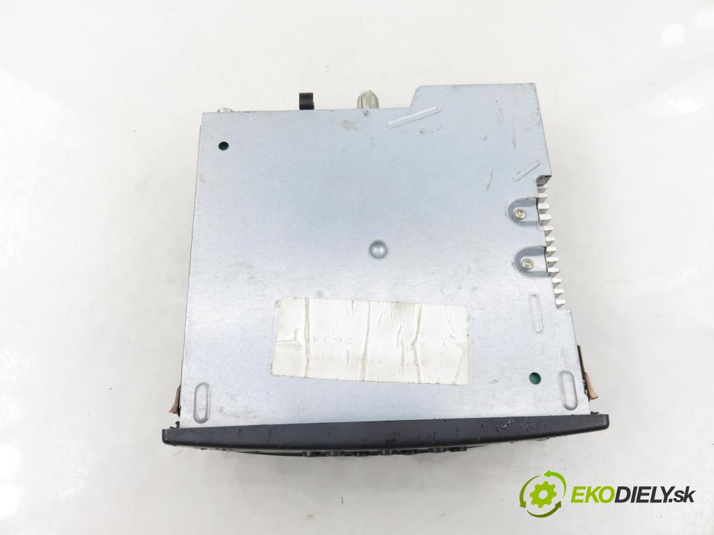 RENAULT ESPACE IV (JK0/1_) MINIVAN 2007 100,00 2.0 (JK09) - F4R 792 1998,00 RADIO 8200622634B