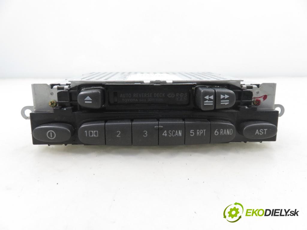 TOYOTA YARIS (_P1_) HB 2001 50,00 1.0 VVT- i 68 - 1SZ-FE 998,00 RADIO 8612052021