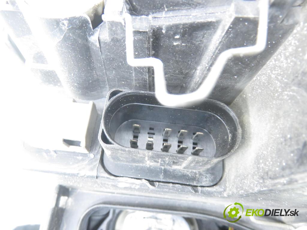 AUDI A4 (8E2, B6) SEDAN 2004 96,00 1.9 TDI PD 130 1896,00 světlo PP 8E0941004F