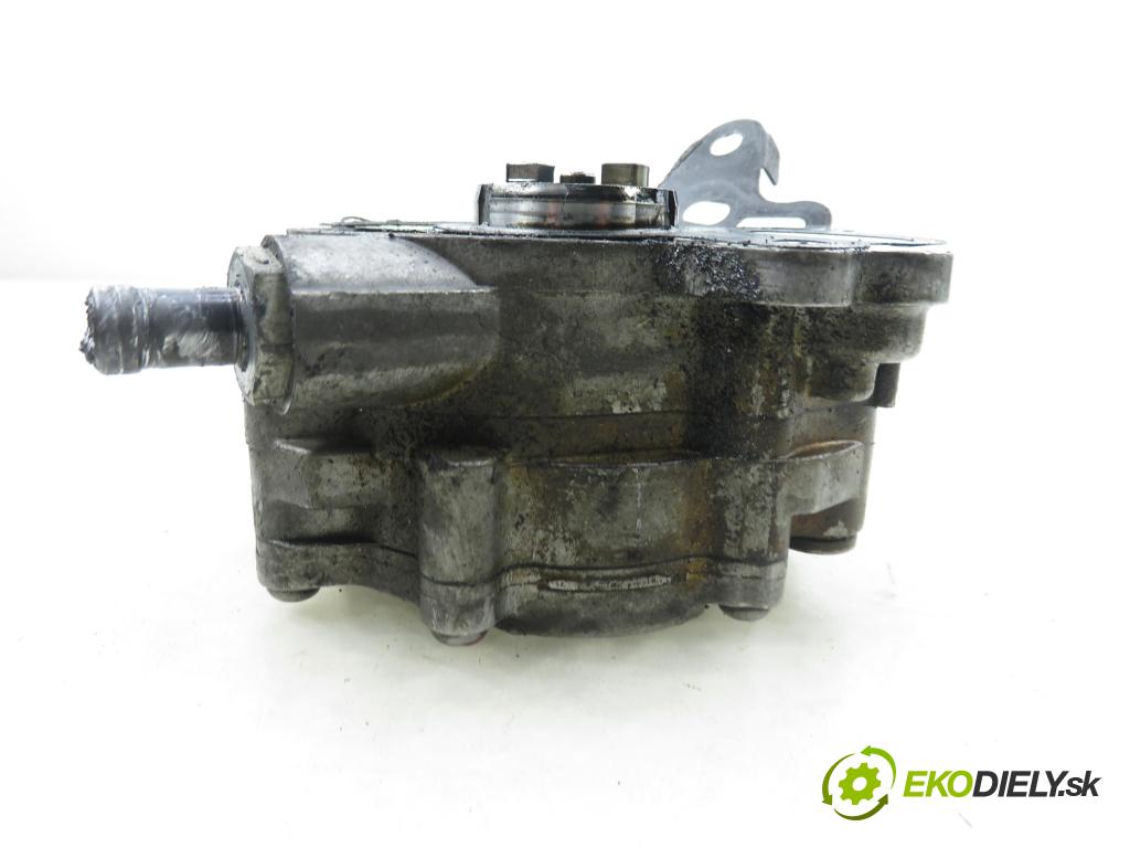 AUDI A3 (8P1) HB 2003 103,00 2.0 TDI PD 16V 140 1968,00 Pumpa vákuová 03G145209C