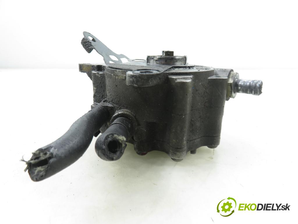 AUDI A3 (8P1) HB 2003 103,00 2.0 TDI PD 16V 140 1968,00 Pumpa vákuová 03G145209C