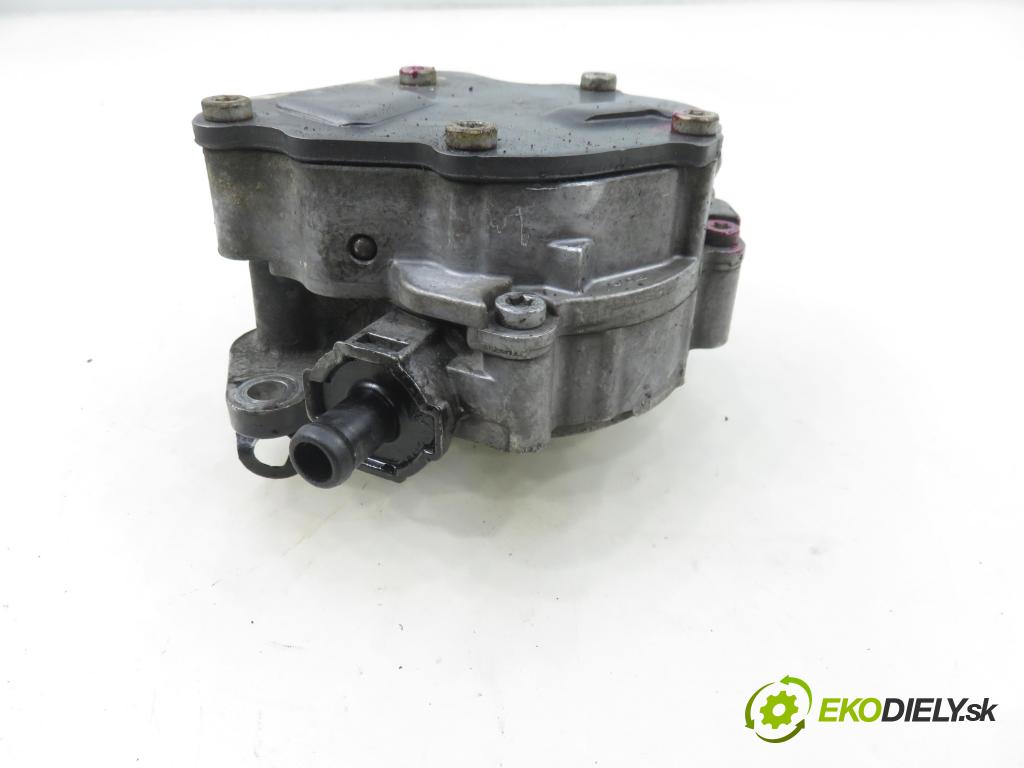 SEAT LEON (1P1) HB 2007 77,00 1.9 TDI - BLS 1896,00 Pumpa vákuová 038145209N