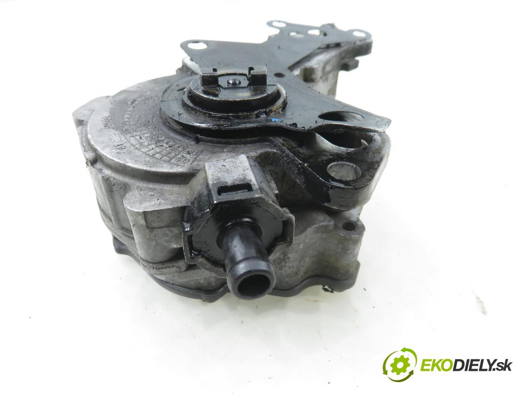 SEAT LEON (1P1) HB 2007 77,00 1.9 TDI - BLS 1896,00 Pumpa vákuová 038145209N