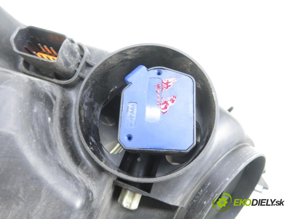 CITROEN C4 Picasso I (UD_) MINIVAN 2007 92,00 1.8 i 16V - 6FY (EW7A) 1749,00 světlo PP