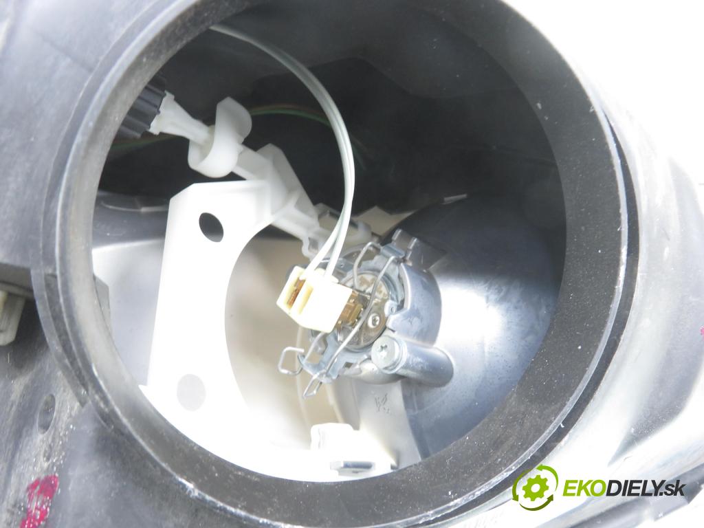 CITROEN C4 Picasso I (UD_) MINIVAN 2007 92,00 1.8 i 16V - 6FY (EW7A) 1749,00 světlo PP