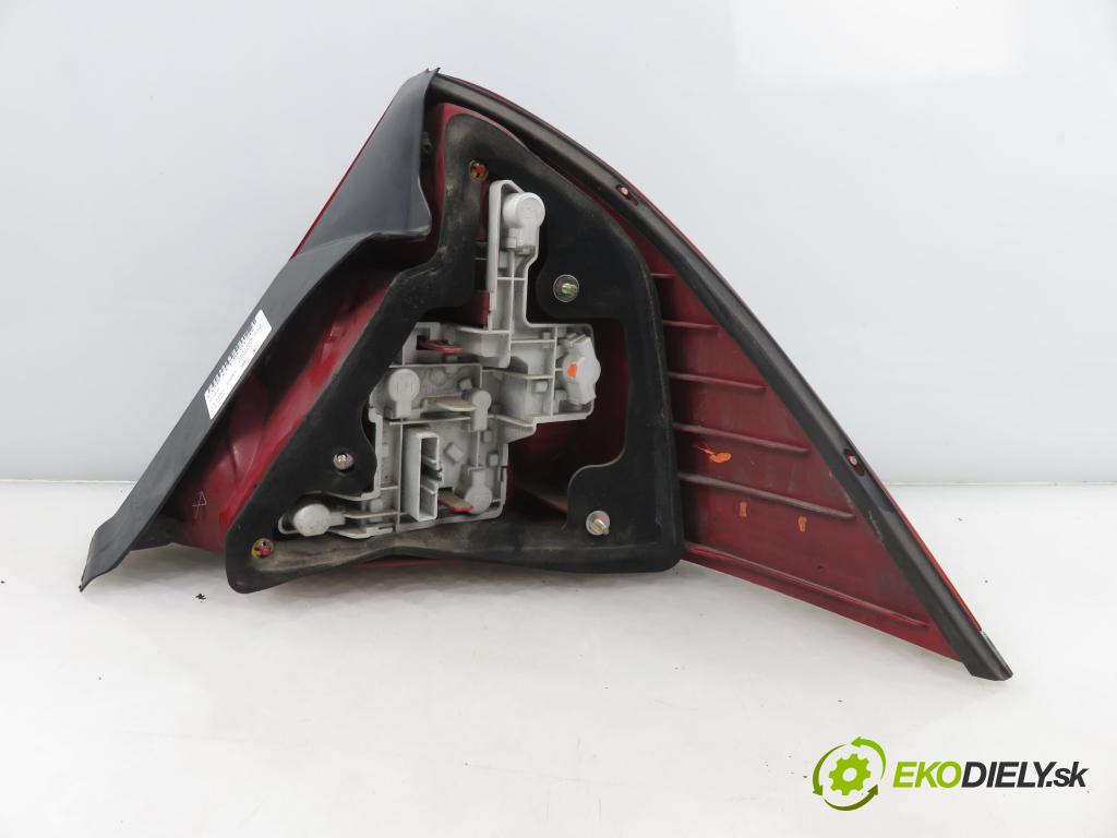 FORD MONDEO III (B5Y) LIFTBACK 2002 96,00 2.0 TDCi - FMBA 1998,00 Svetlo ľavé zadné 6S7113405A