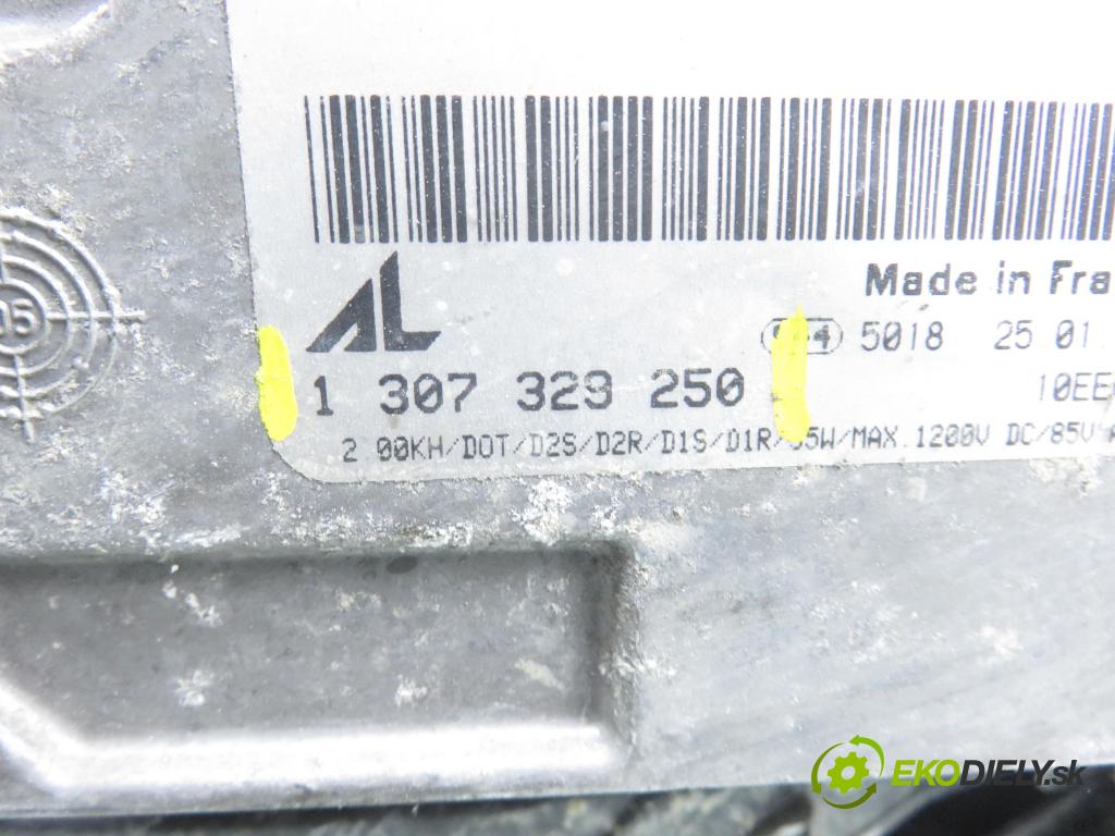 FIAT CROMA (194_) KOMBI 2008 147,00 2.4 D Multijet 200 - 939 A3.000 2387,00 Svetlo PP 51824214 ; 1307329250