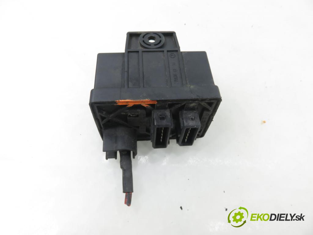 FIAT CROMA (194_) KOMBI 2008 147,00 2.4 D Multijet 200 - 939 A3.000 2387,00 RELÉ: SWIEC: 55199051