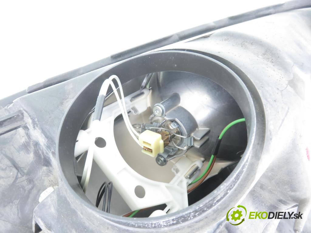 CITROEN C4 Picasso I (UD_) MINIVAN 2007 92,00 1.8 i 16V - 6FY (EW7A) 1749,00 světlo LP