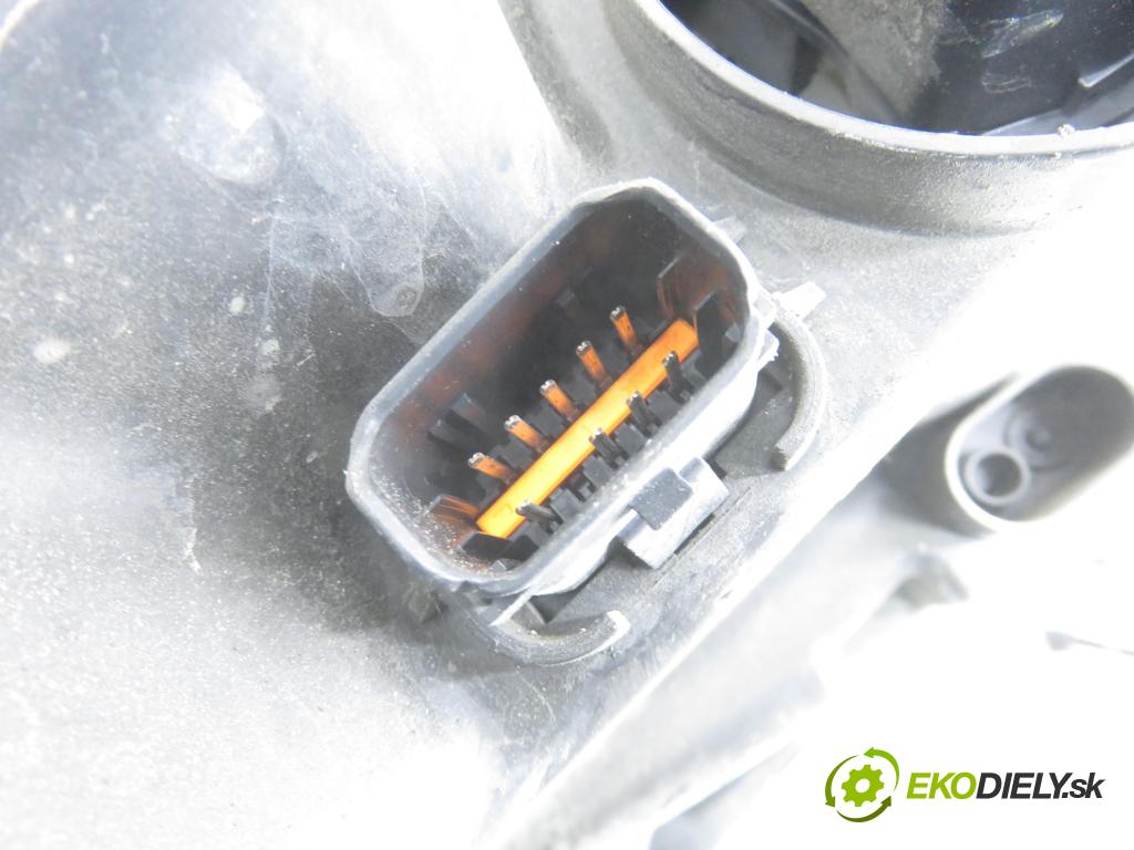 CITROEN C4 Picasso I (UD_) MINIVAN 2007 92,00 1.8 i 16V - 6FY (EW7A) 1749,00 světlo LP