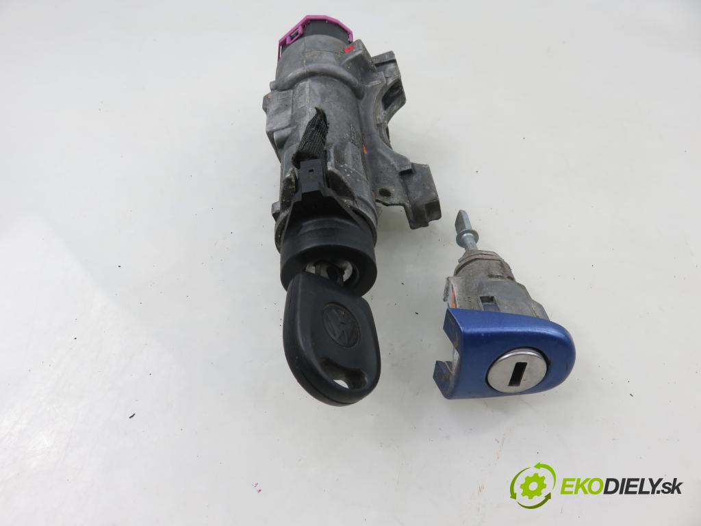 VW GOLF IV (1J1) HB 2002 66,00 1.9 TDI 90 - ALH 1896,00 spínačka / VLOŽKY 4B0905851C