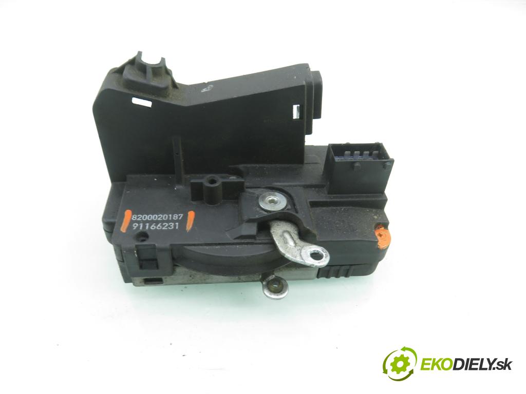 RENAULT TRAFIC II Autobus (JL) BUS 2002 74,00 1.9 dCI 100 (JL0C) - F9Q 760 1870,00 zámok dvierka 8200020187