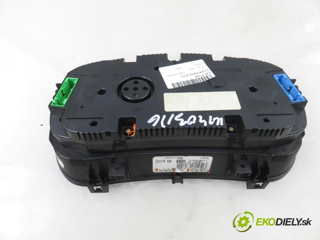 VW GOLF IV (1J1) HB 2002 66,00 1.9 TDI 90 - ALH 1896,00 Prístrojovka elektrický 1J0920805E